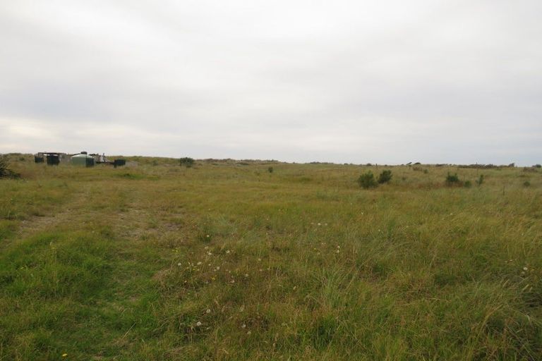 Photo of property in 22 Pukenui Drive, Mahia, 4198