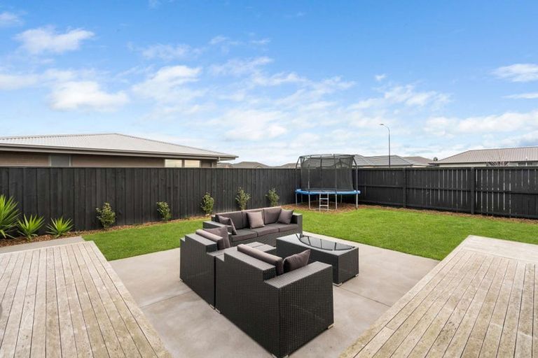 Photo of property in 22 Longcot Drive, Rolleston, 7615