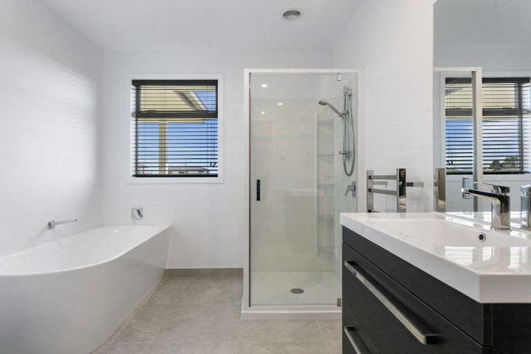 Photo of property in 19 Wai Terrace, Wharewaka, Taupo, 3330