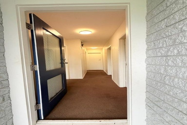 Photo of property in 10a Epsom Road, Sockburn, Christchurch, 8042