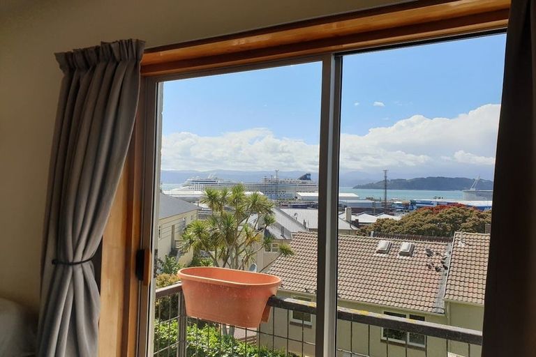 Photo of property in Mansfield Towers, 1 Grant Road, Thorndon, Wellington, 6011