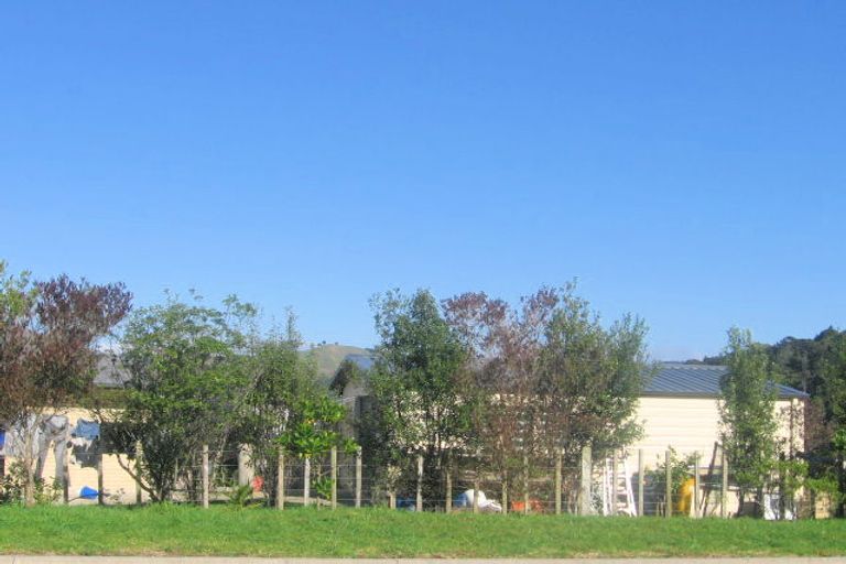 Photo of property in 22 Tarapatiki Drive, Whitianga, 3510