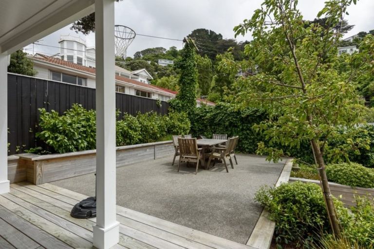 Photo of property in 11 Upper Bourke Street, Kilbirnie, Wellington, 6022