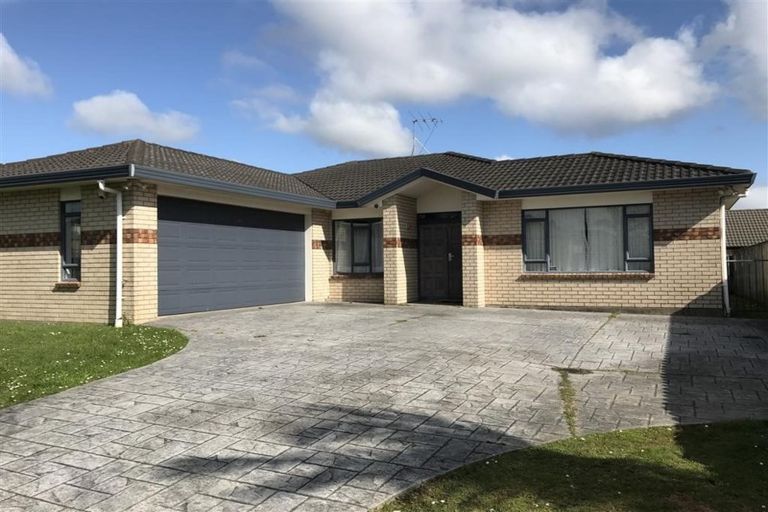 Photo of property in 11 Carlingford Drive, East Tamaki, Auckland, 2016
