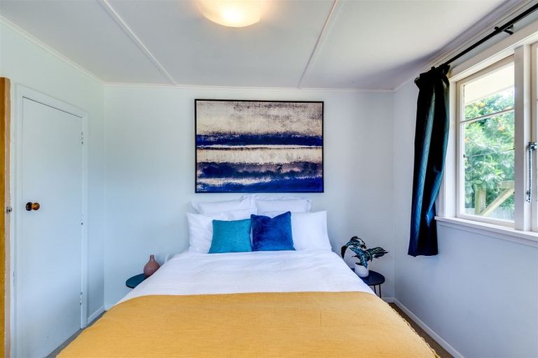 Photo of property in 10 Shirley Place, Bay View, Napier, 4104