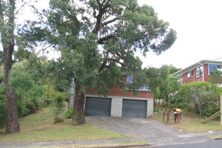 Photo of property in 2/19 Park Hill Road, Birkenhead, Auckland, 0626