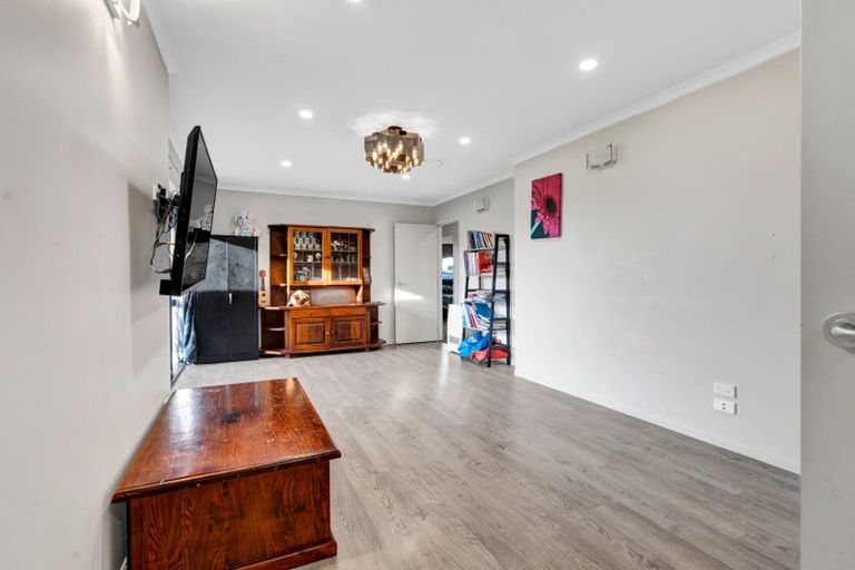 Photo of property in 5d James Drive, Bell Block, New Plymouth, 4312