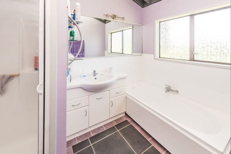 Photo of property in 16 Monowai Place, Westbrook, Palmerston North, 4412