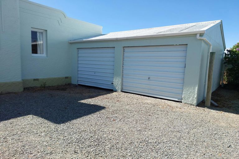Photo of property in 53 Rhodes Street, Waimate, 7924