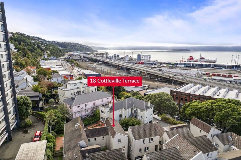 Photo of property in 18 Cottleville Terrace, Thorndon, Wellington, 6011