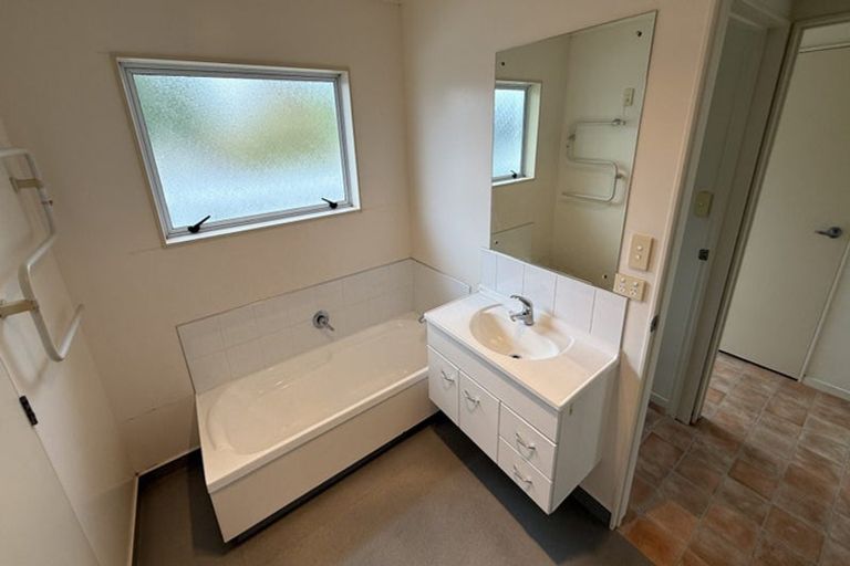 Photo of property in 3 Warwick Road, Stratford, 4332