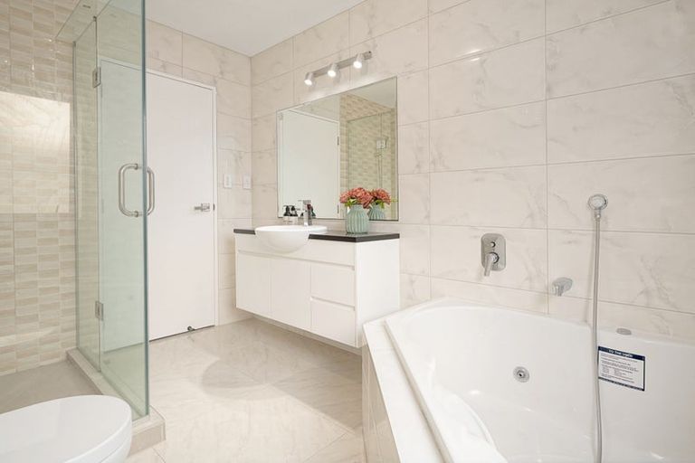 Photo of property in 20 Bannings Way, Hobsonville, Auckland, 0618