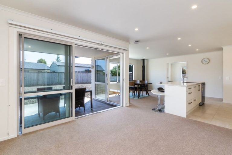 Photo of property in 12 Ngahana Place, Turangi, 3334