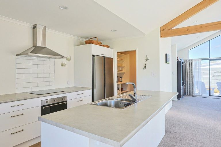 Photo of property in 14 Manapouri Street, Poraiti, Napier, 4112