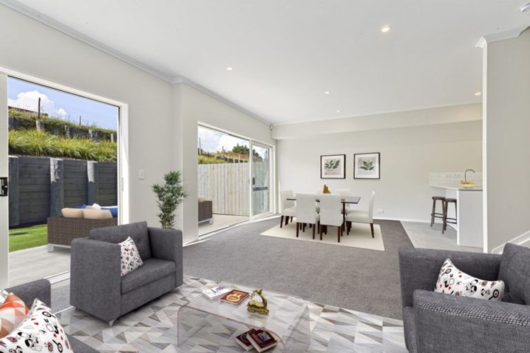 Photo of property in 28 Tamiro Road, Whenuapai, Auckland, 0618