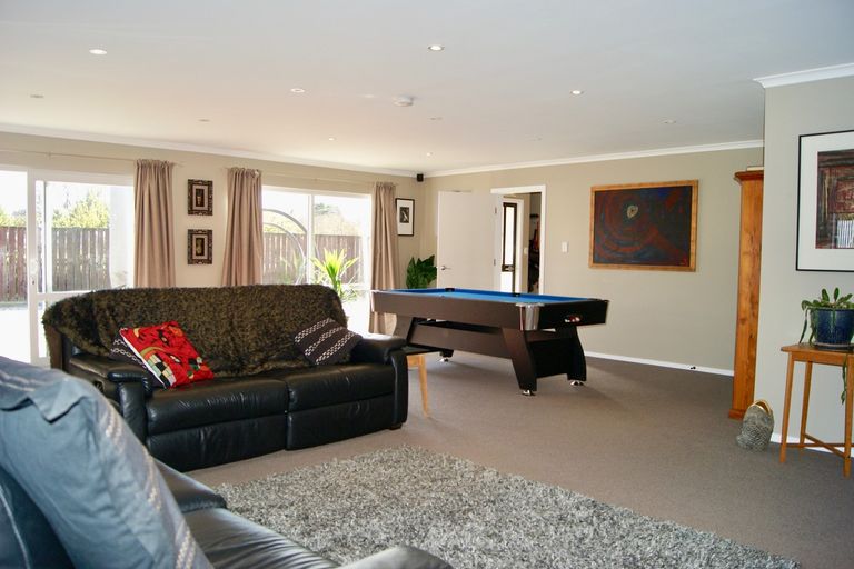 Photo of property in 52 Roseness Street, Palmerston, 9430