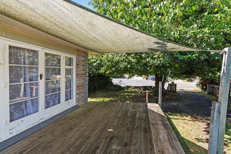 Photo of property in 22 Hunt Crescent, Hillcrest, Rotorua, 3015