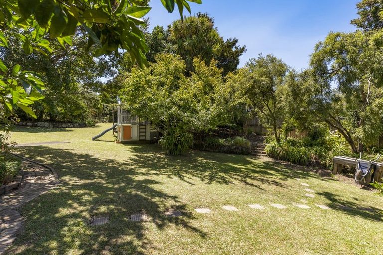 Photo of property in 6 Dell Way, Bucklands Beach, Auckland, 2014
