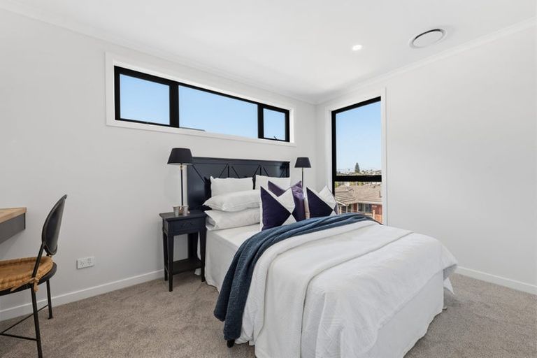 Photo of property in 42c Gordon Avenue, Milford, Auckland, 0620