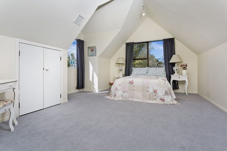 Photo of property in 52a Sunnyside Road, Sunnyvale, Auckland, 0612