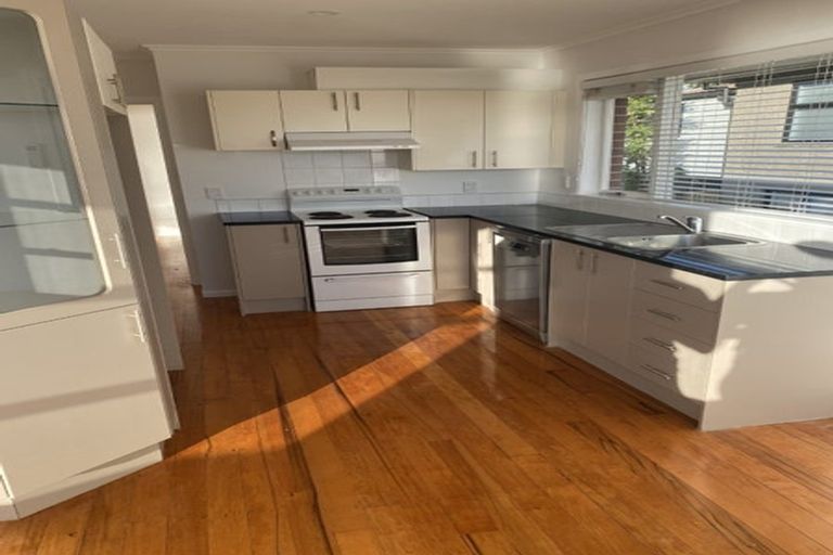 Photo of property in 1/17 Walter Street, Hauraki, Auckland, 0622