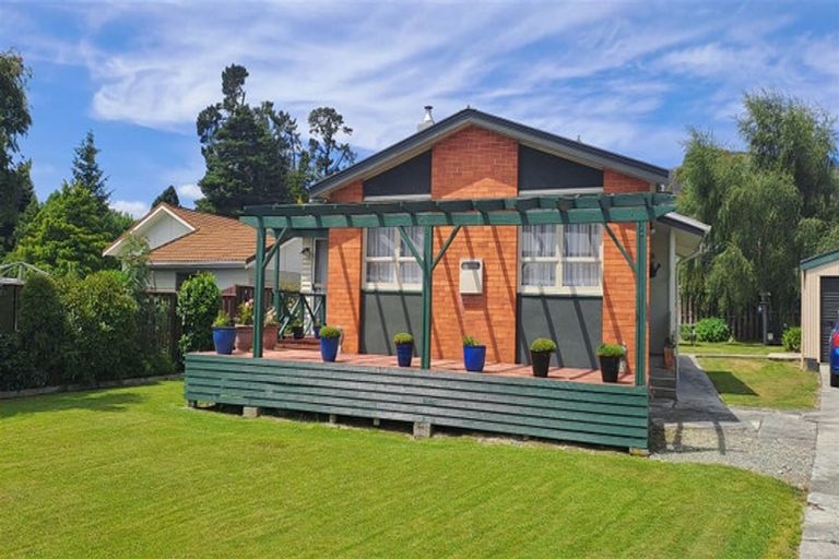 Photo of property in 4 Mill Street, Tapanui, 9522