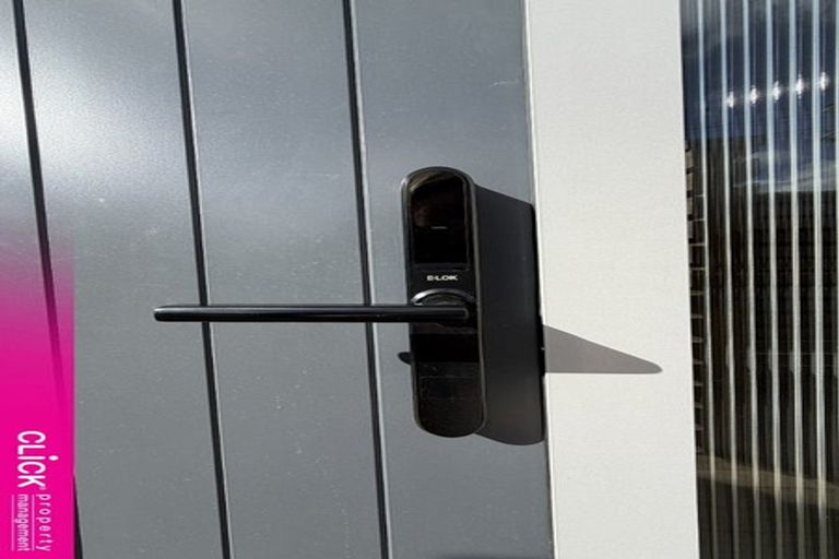 Photo of property in 33 Melbourne Street, South Dunedin, Dunedin, 9012