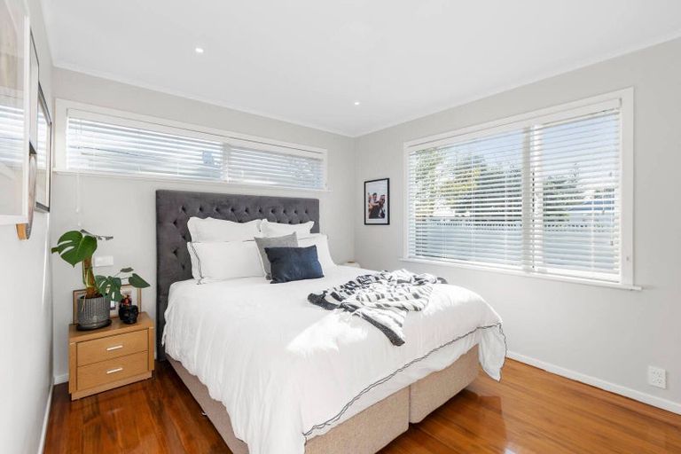 Photo of property in 1 Waipani Road, Te Atatu Peninsula, Auckland, 0610