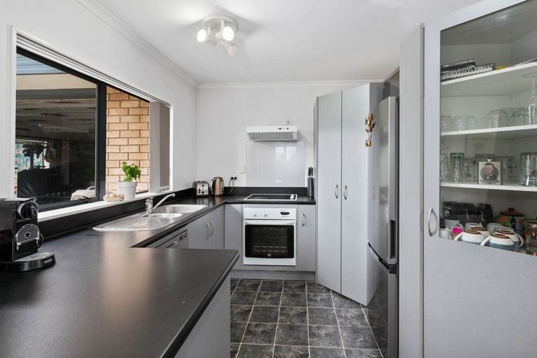 Photo of property in 10 Mansfield Road, Owhata, Rotorua, 3010