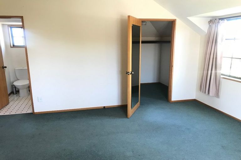 Photo of property in 19 Wadeley Road, Ilam, Christchurch, 8041