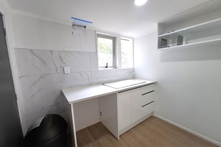 Photo of property in 168 Weatherly Road, Torbay, Auckland, 0630