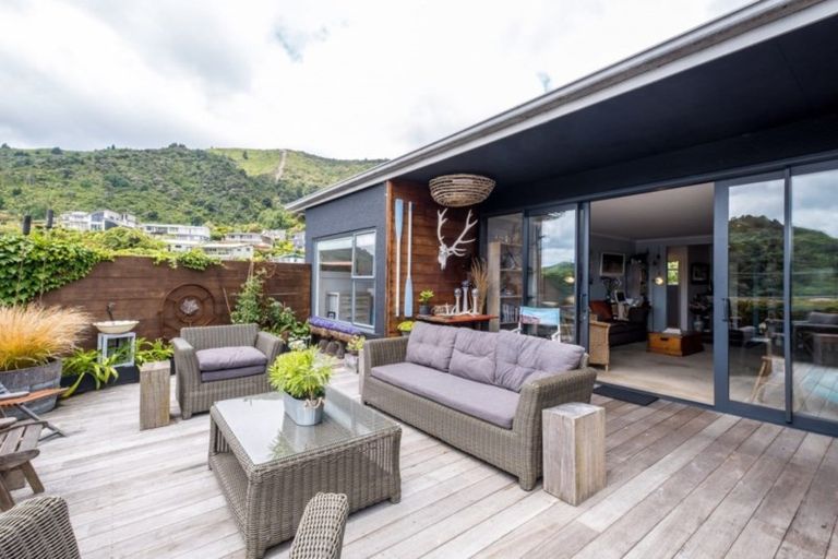 Photo of property in 1b Seaview Crescent, Picton, 7220