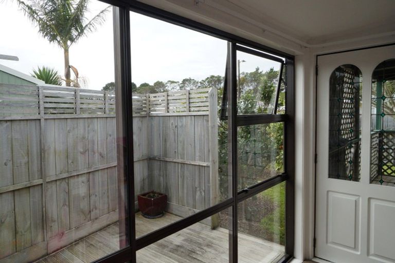 Photo of property in 28 Tamure Place, Ruakaka, 0116