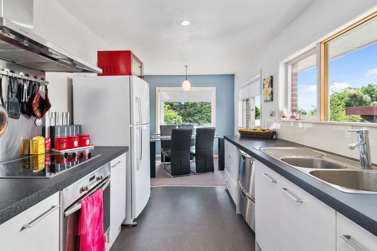 Photo of property in 27 Roosevelt Road, Western Heights, Rotorua, 3015