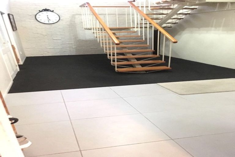 Photo of property in 59 Mcfadzean Drive, Blockhouse Bay, Auckland, 0600