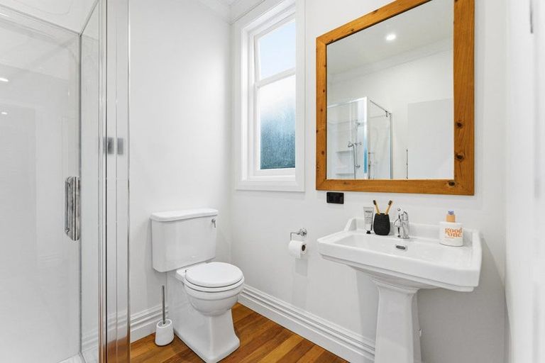 Photo of property in 4 Kent Road, Saint Johns Hill, Whanganui, 4501