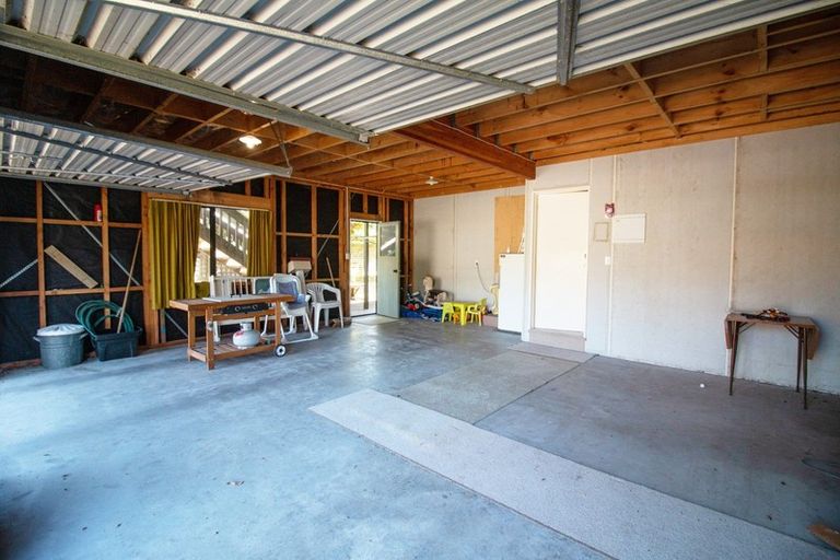 Photo of property in 2/6 Kowhai Road, Rainbow Point, Taupo, 3330