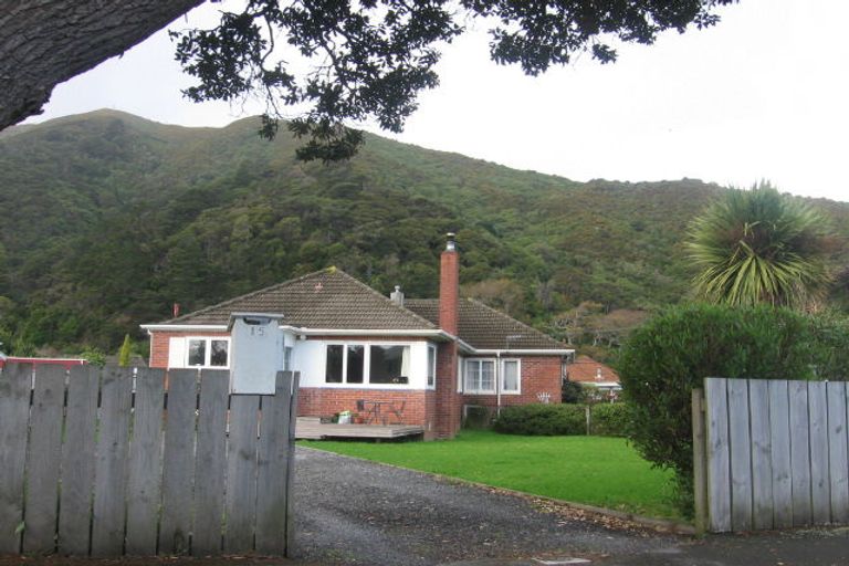 Photo of property in 15 Hayward Terrace, Waiwhetu, Lower Hutt, 5010