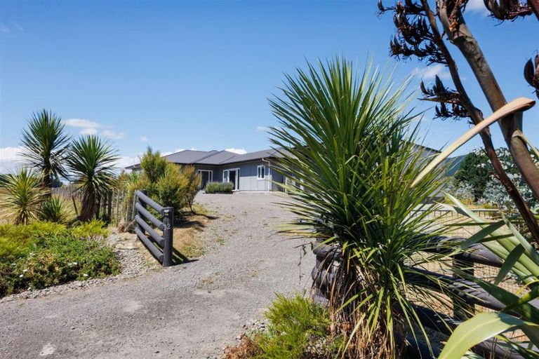 Photo of property in 52 Highland View Drive, Tokomaru, Palmerston North, 4474