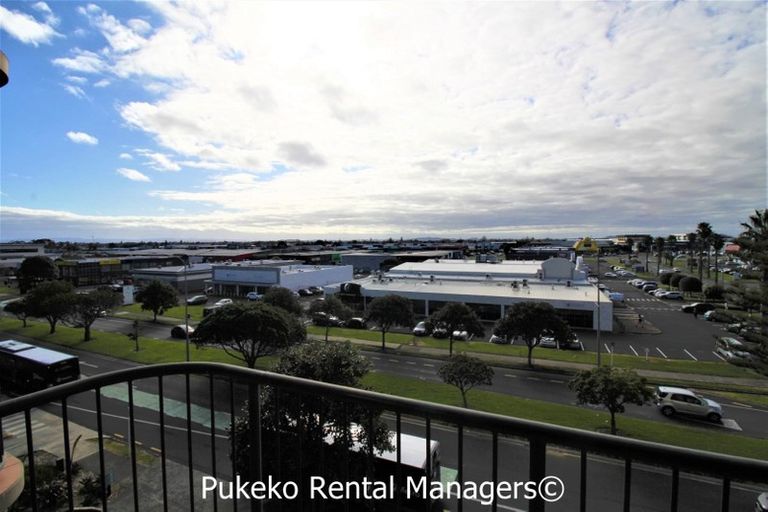 Photo of property in The Rennaissance, 3d/18 Ronwood Avenue, Manukau, Auckland, 2104