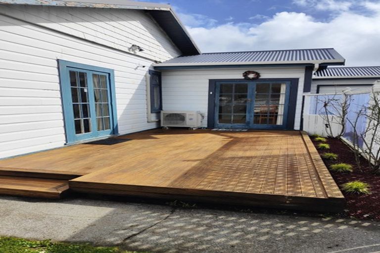 Photo of property in 53 William Street, Petone, Lower Hutt, 5012