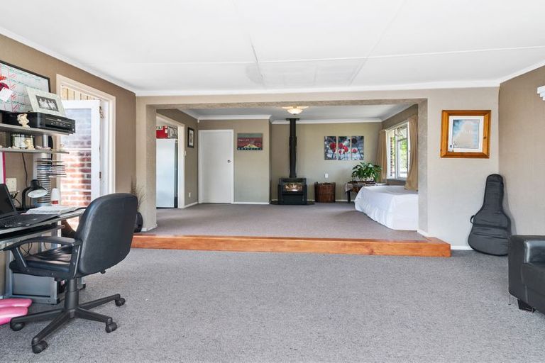 Photo of property in 27 Roosevelt Road, Western Heights, Rotorua, 3015