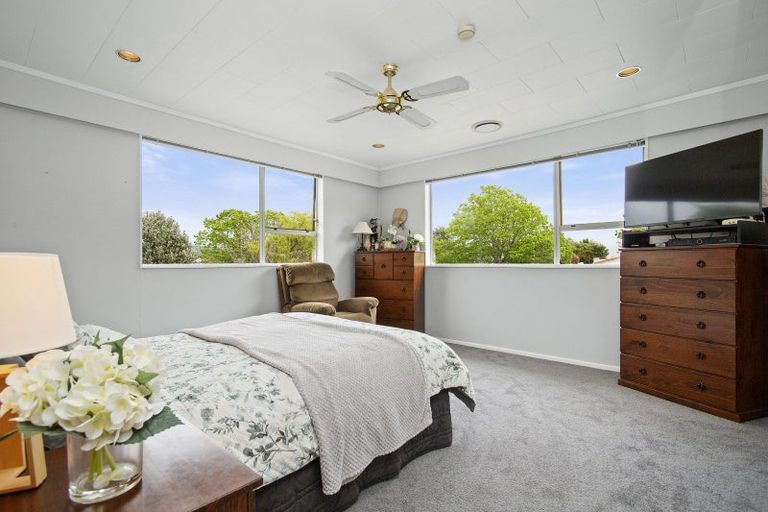 Photo of property in 4 Monterey Place, Totara Park, Upper Hutt, 5018