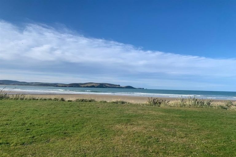 Photo of property in 493 Waikawa-curio Bay Road, Curio Bay, Tokanui, 9884