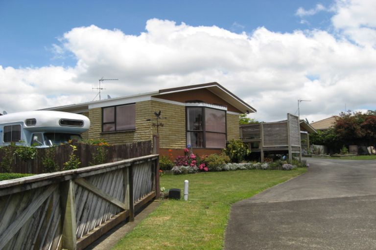 Photo of property in 215a Queen Street, Pukekohe, 2120
