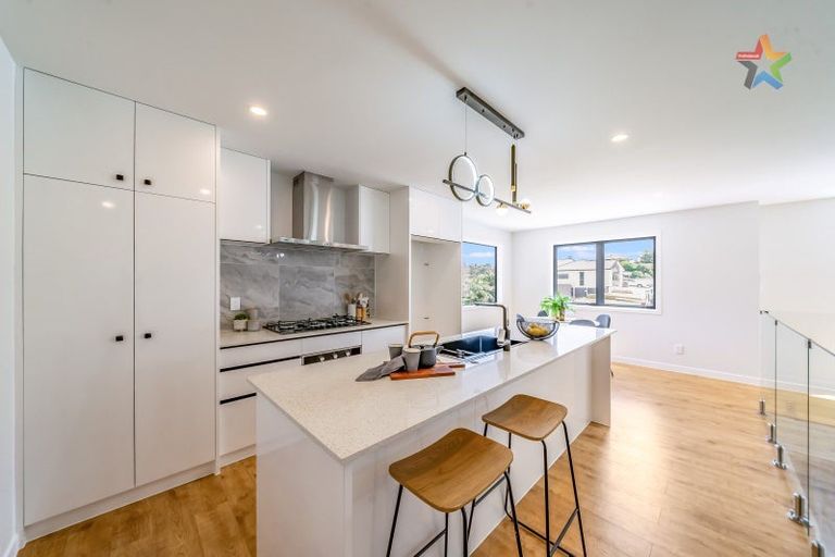 Photo of property in 9 Te Ara O Tahumate, Stokes Valley, 5019