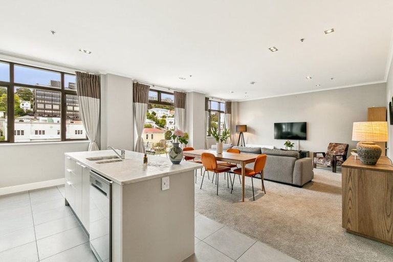 Photo of property in Augusta Apartments, 30/254 Willis Street, Te Aro, Wellington, 6011