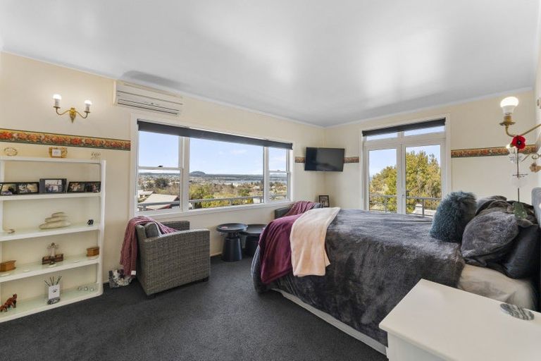 Photo of property in 87 Acacia Bay Road, Nukuhau, Taupo, 3330