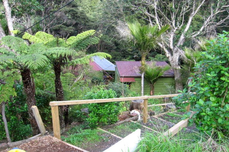 Photo of property in 65 Warner Park Avenue, Laingholm, Auckland, 0604