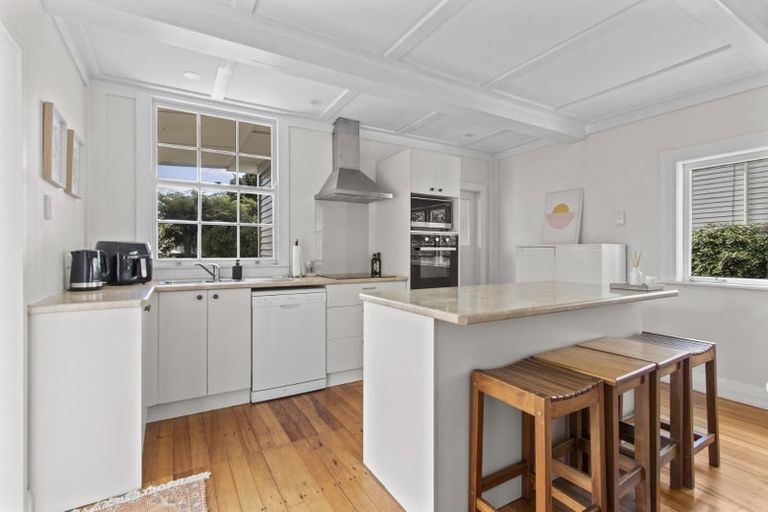 Photo of property in 3 Moore Street, Leamington, Cambridge, 3432